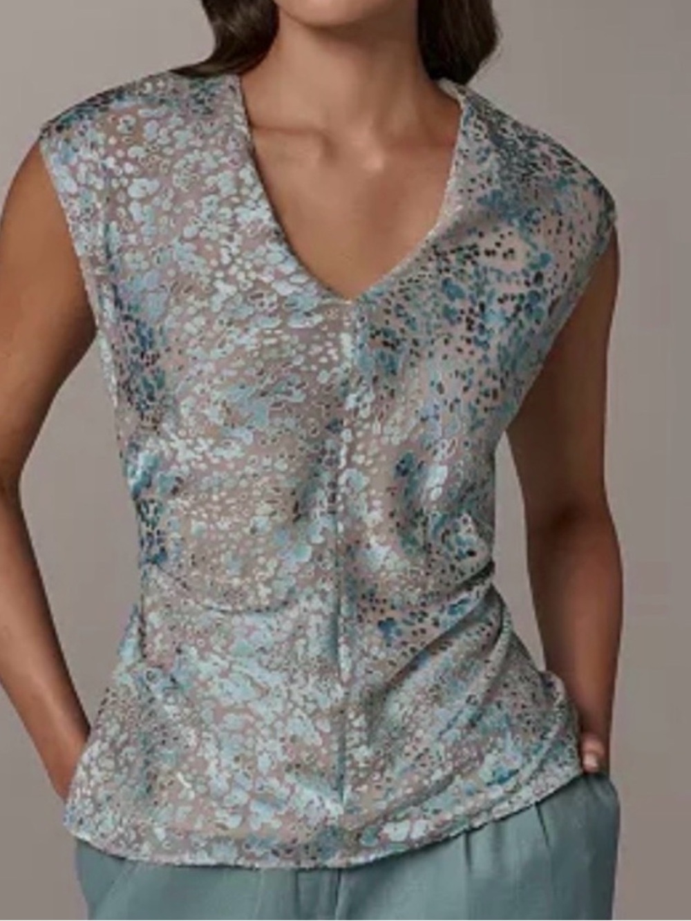 Donna Karan New York
Women's V-Neck Printed Top